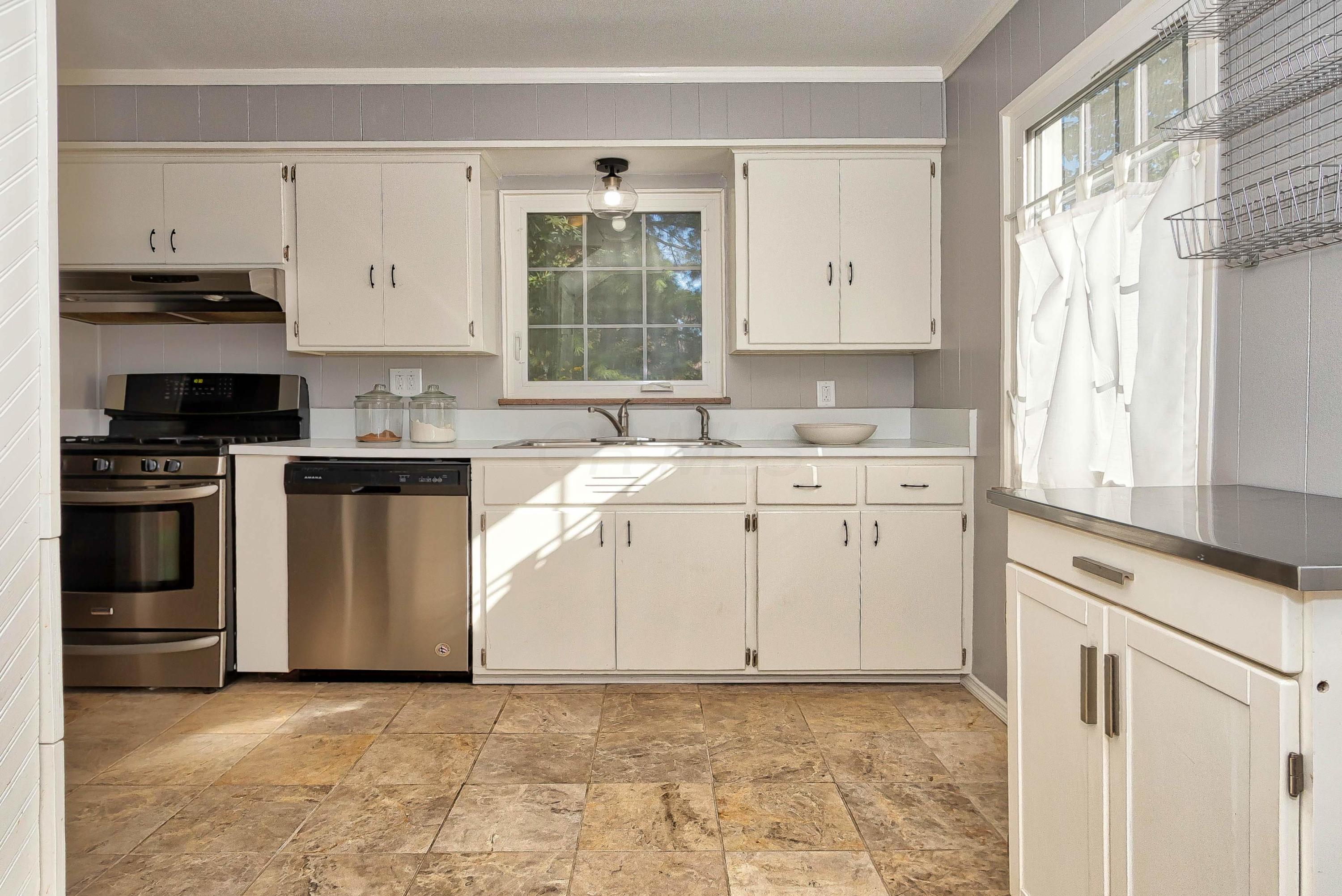 2079 Milden Road Columbus, OH 43221 - Photo 10 of 43
