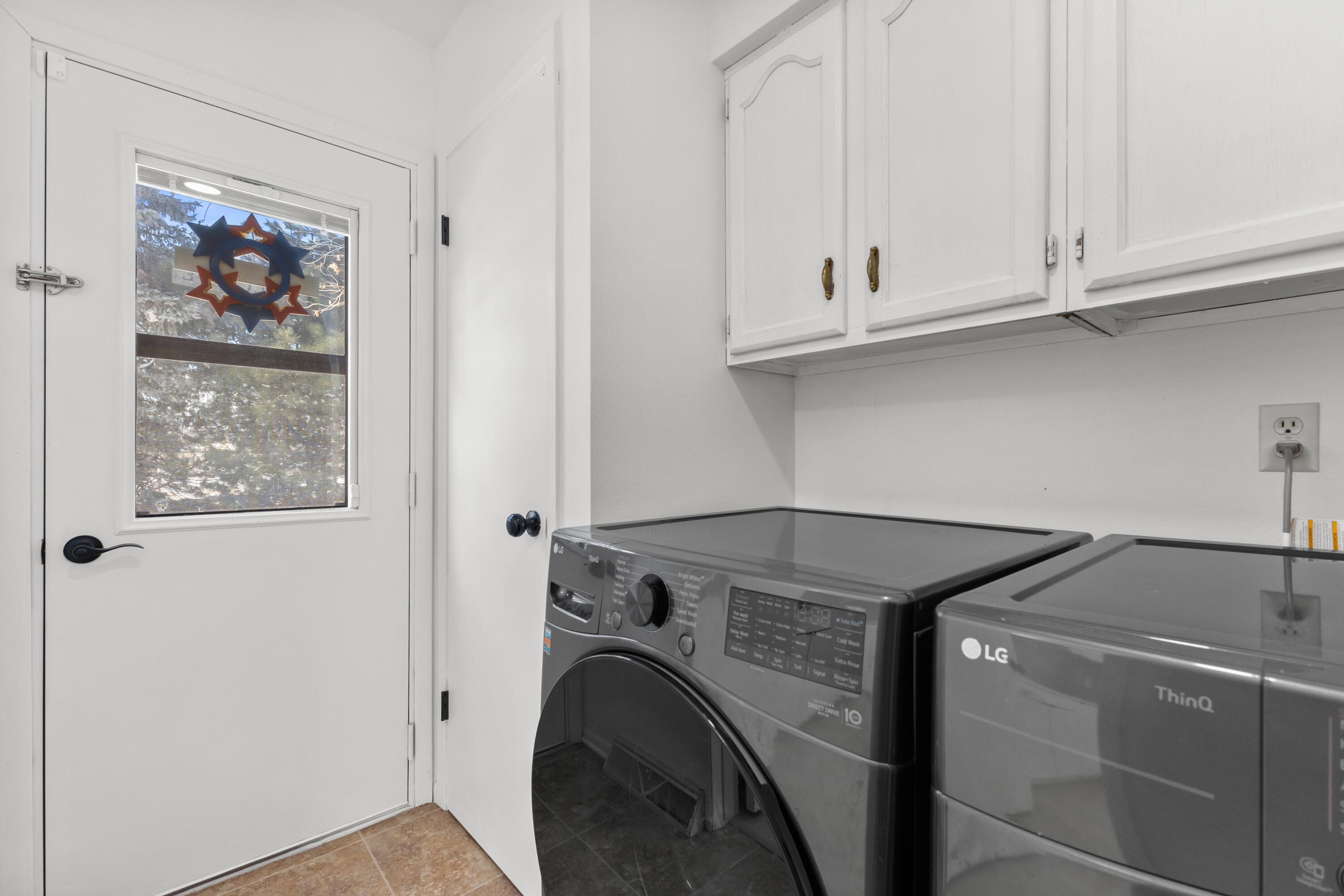 6609 Radburn Lane Greendale, WI 53129 - Photo 17 of 35 Exterior door to back yard.