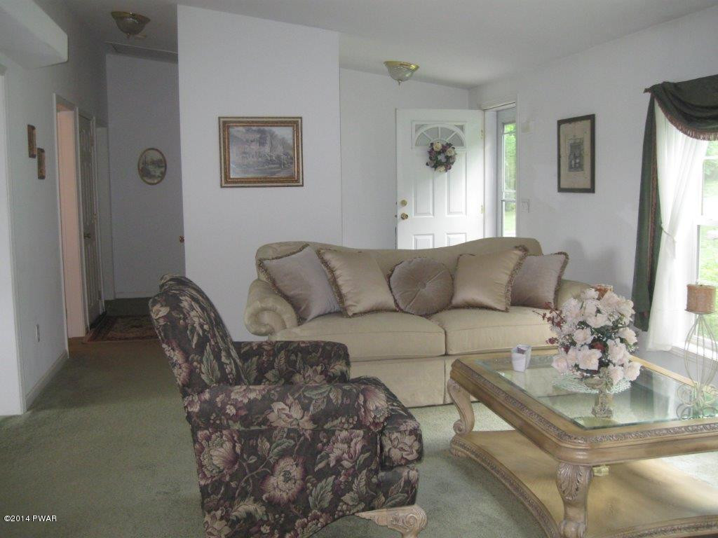 341 Butternut Road Newfoundland, PA 18445 - Photo 12 of 29