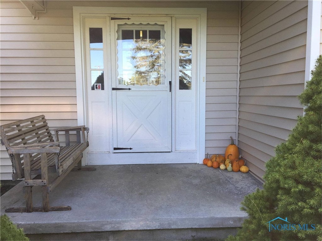 9759 Ramm Road Monclova, OH 43542 - Photo 3 of 36 Gallery Image 3