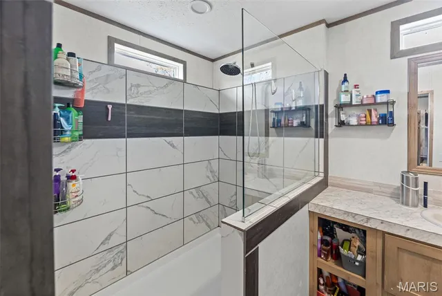 $140,000 | 21315 North Emerald Road, Carlyle, IL 62231