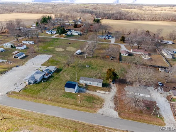 $125,000 | 21315 North Emerald Road, Carlyle, IL 62231