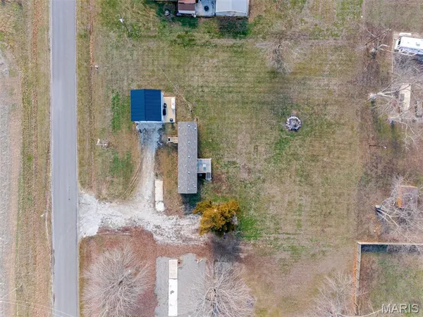 $125,000 | 21315 North Emerald Road, Carlyle, IL 62231