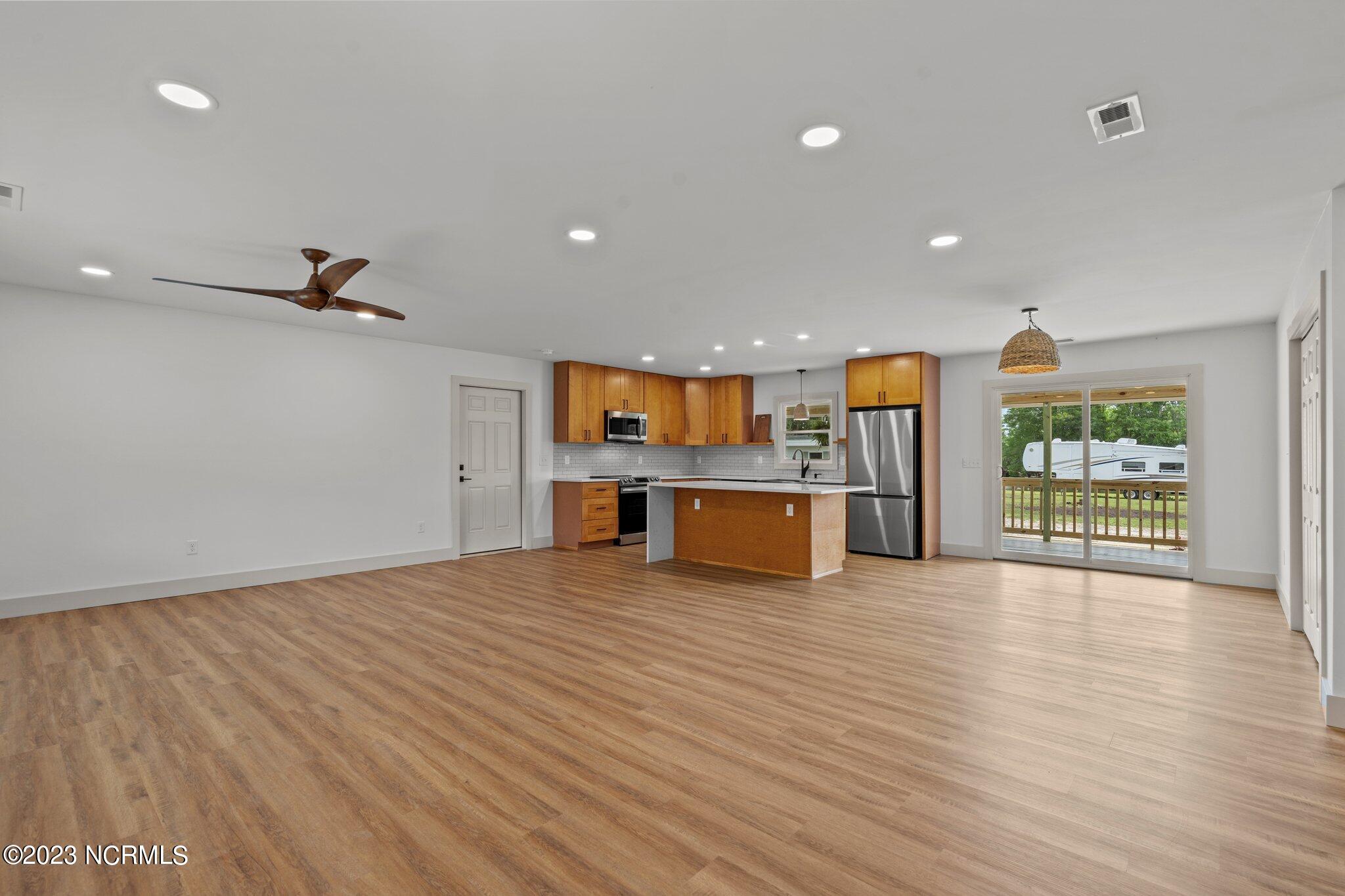 14505 Ashton Road Rocky Point, NC 28457 - Photo 5 of 57 30-web-or-mls-DSC00556