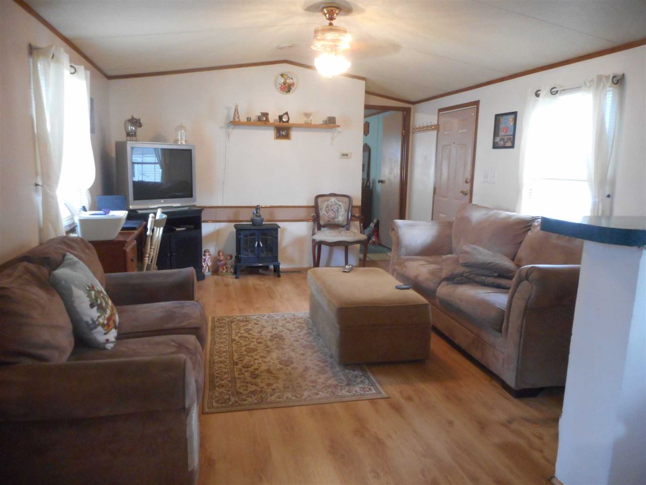 139 Rockingham Road, Unit 8 Derry, NH 03038 - Photo 6 of 14