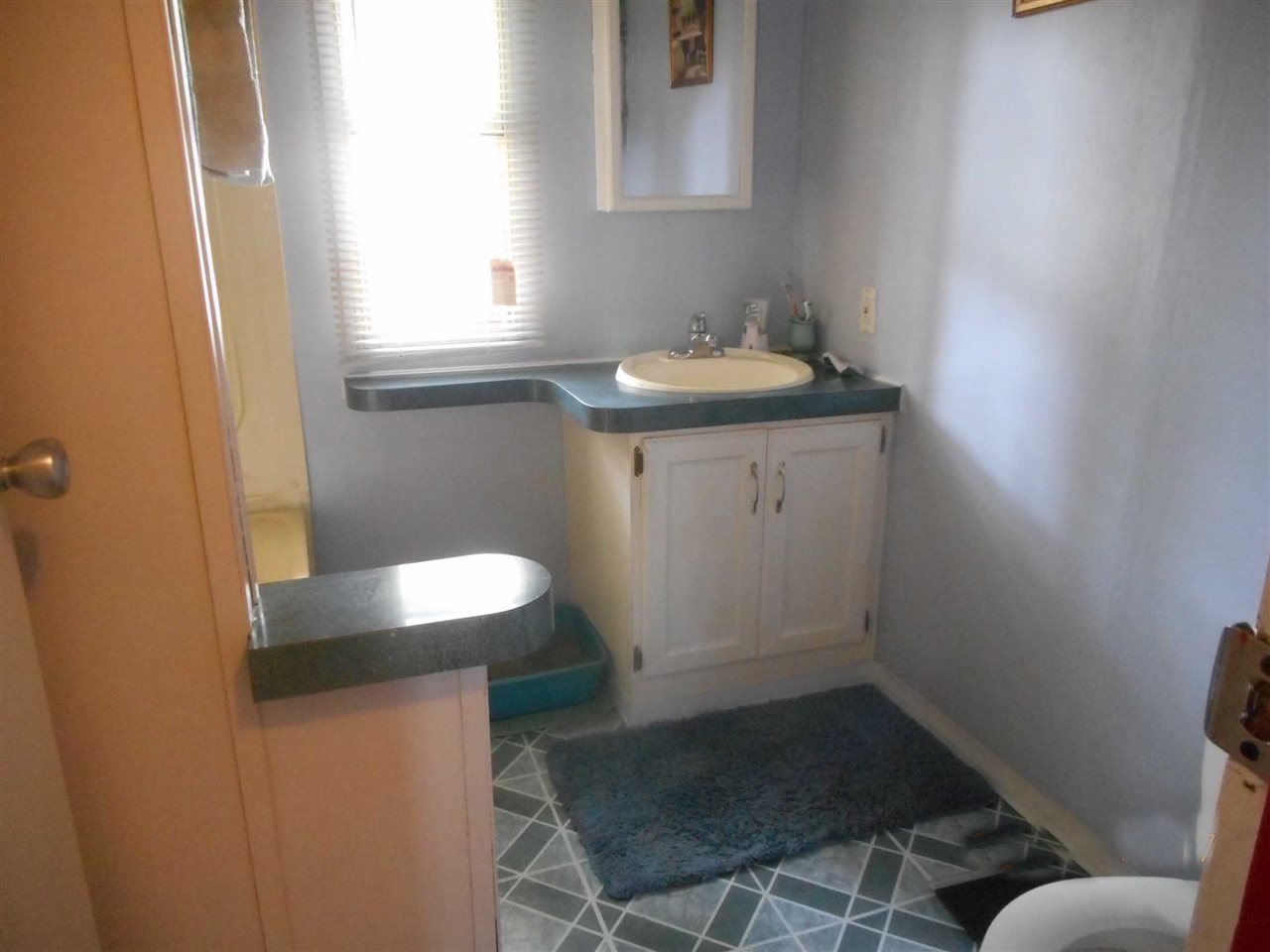 139 Rockingham Road, Unit 8 Derry, NH 03038 - Photo 10 of 14