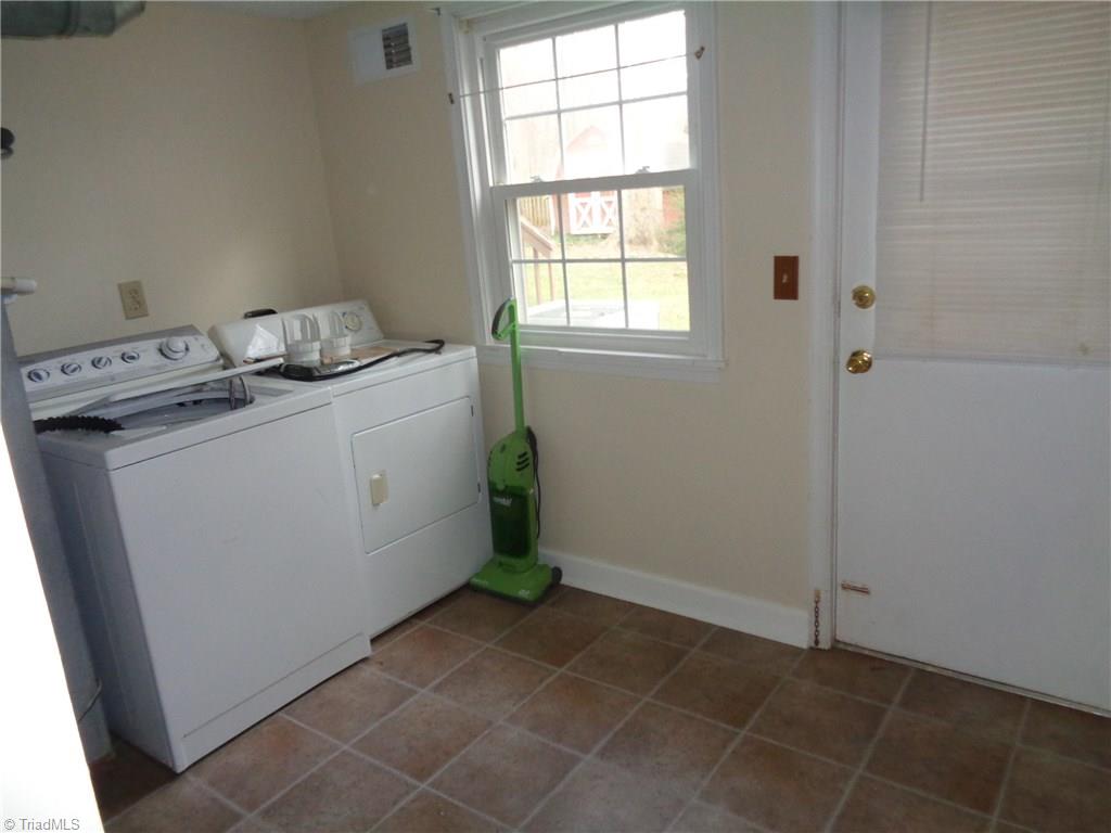 2005 Three Meadows Road Greensboro, NC 27455 - Photo 21 of 23 Gallery Image 21