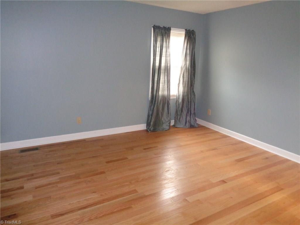 2005 Three Meadows Road Greensboro, NC 27455 - Photo 10 of 23 Gallery Image 10