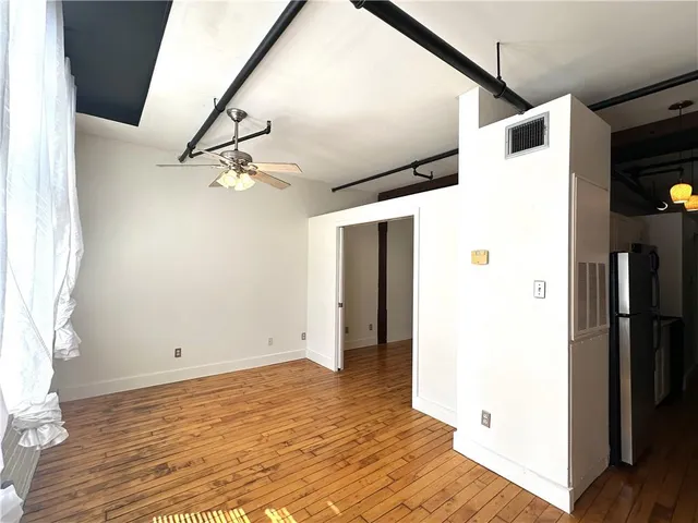 $1,600 | 1111 South Peters Street, Unit 313, New Orleans, LA 70130
