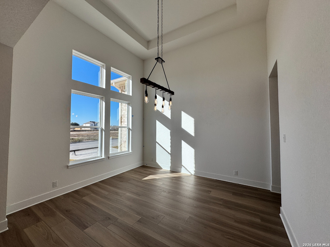 153 Megans Point Castroville, TX 78009 - Photo 5 of 24