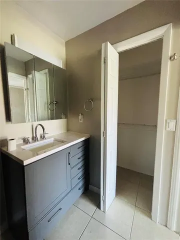 $217,777 | 28 Las Palmas Way, Kissimmee, FL 34743