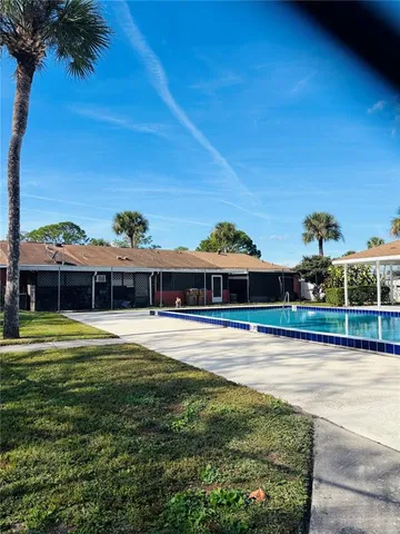 $217,777 | 28 Las Palmas Way, Kissimmee, FL 34743