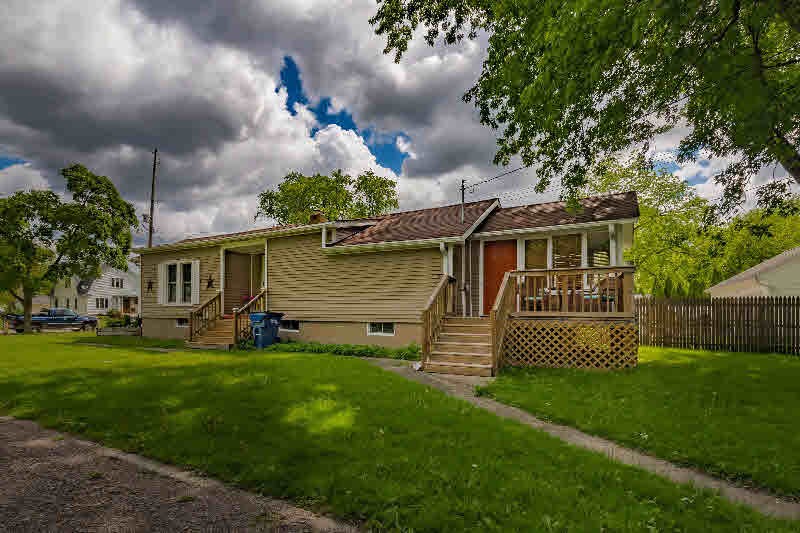 2140 4th Street Bay City, MI 48708 - Photo 3 of 17 Gallery Image 3
