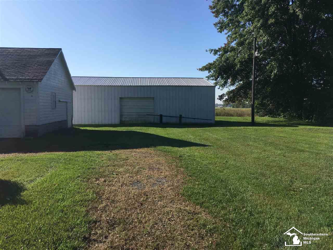 2125 Scofield Carleton Road Carleton, MI 48117 - Photo 3 of 15