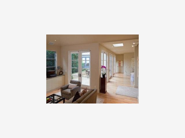 102 Middlefield Road Palo Alto, CA 94301 - Photo 5 of 9 Gallery Image 5