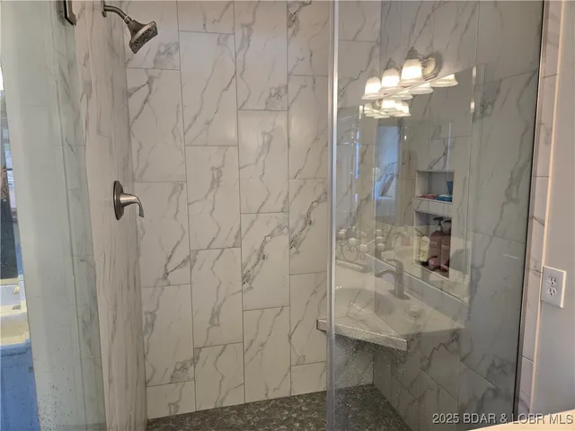 $429,000 | 275 Flynn Road, Unit 304, Lake Ozark, MO 65049