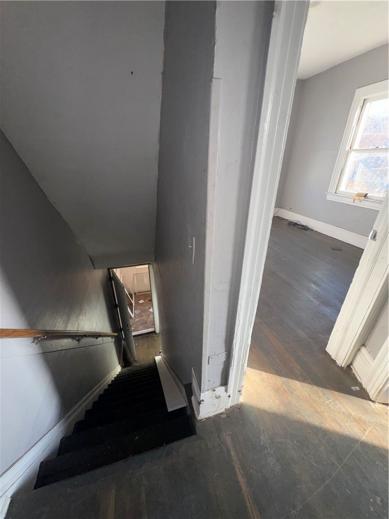 343 Murray Street Rochester, NY 14606 - Photo 9 of 15