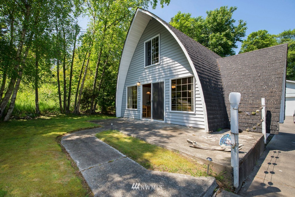 8111 Kispiox Road Blaine, WA 98230 - Photo 2 of 25 Gallery Image 2