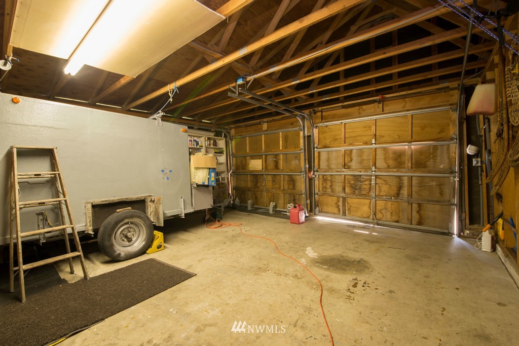 8111 Kispiox Road Blaine, WA 98230 - Photo 17 of 25 Gallery Image 17