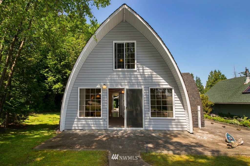 8111 Kispiox Road Blaine, WA 98230 - Photo 4 of 25 Gallery Image 4