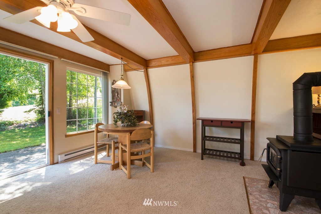 8111 Kispiox Road Blaine, WA 98230 - Photo 5 of 25 Gallery Image 5