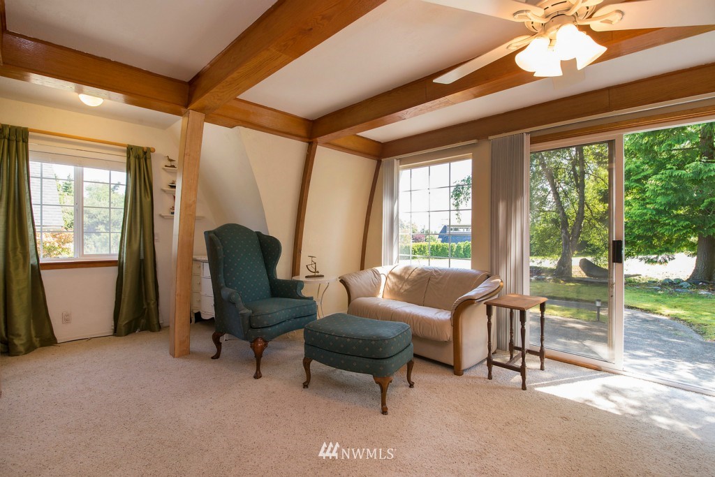 8111 Kispiox Road Blaine, WA 98230 - Photo 6 of 25 Gallery Image 6