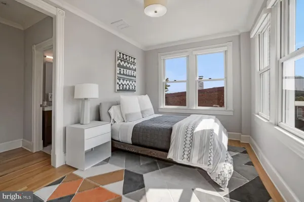 $4,250 | 3348 Prospect Street Northwest, Unit 4, Washington, DC 20007