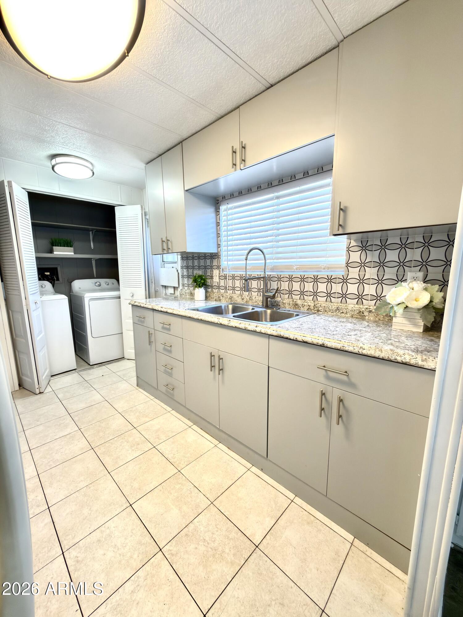2434 East Main Street, Unit 3 Mesa, AZ 85213 - Photo 8 of 34 IMG_4972