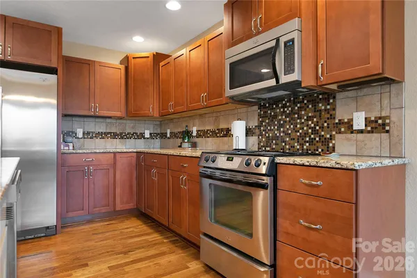 $1,175,000 | 123 Isuhdavga Court, Brevard, NC 28712