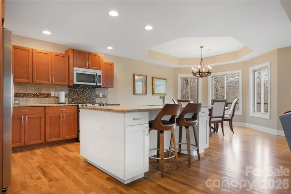 $1,175,000 | 123 Isuhdavga Court, Brevard, NC 28712