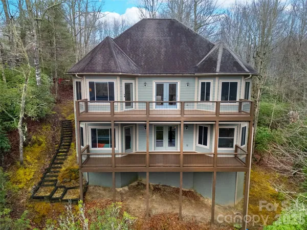 $1,175,000 | 123 Isuhdavga Court, Brevard, NC 28712