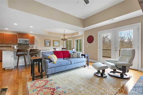 $1,175,000 | 123 Isuhdavga Court, Brevard, NC 28712