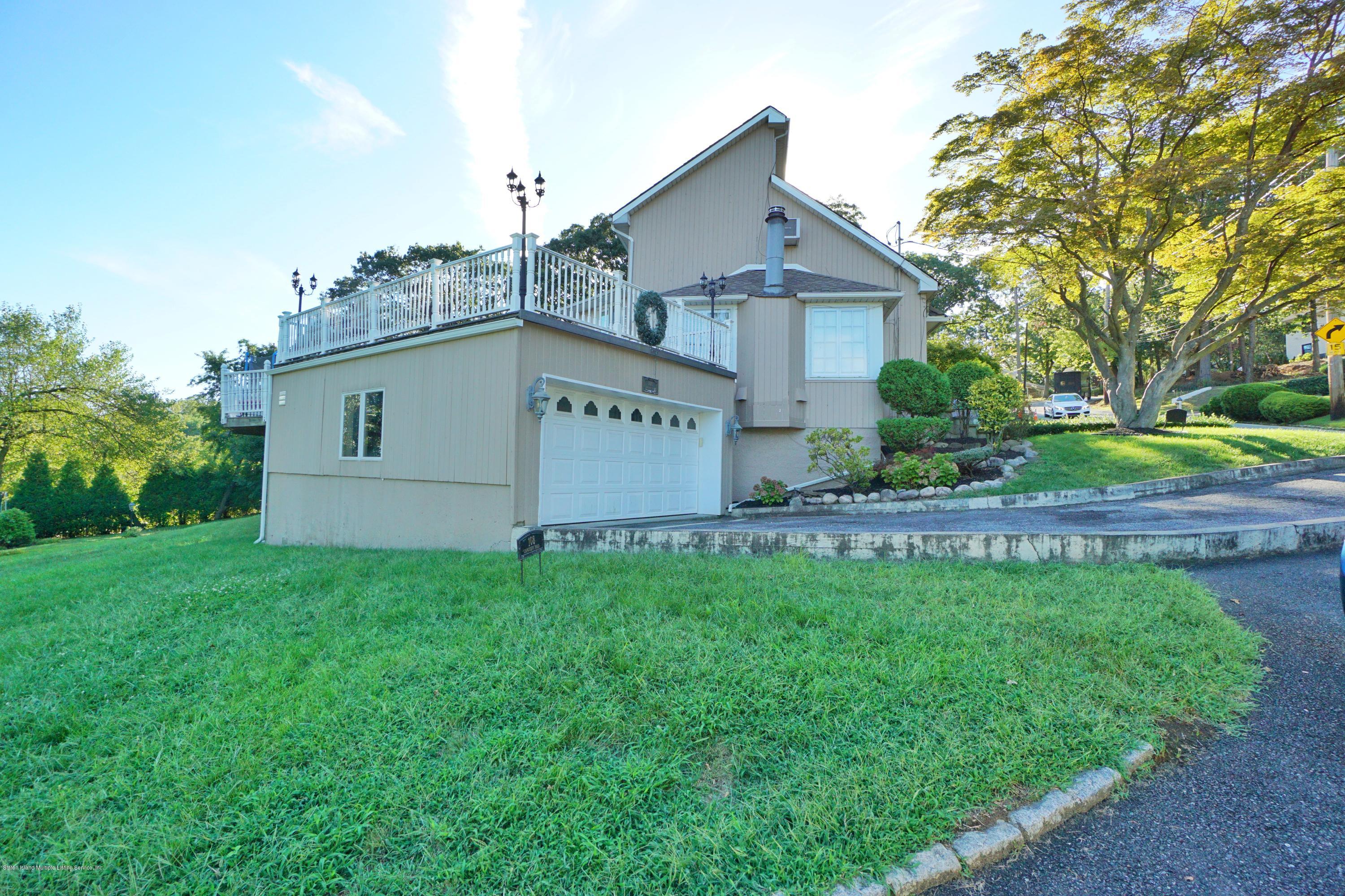 108 Longview Road Staten Island, NY 10304 - Photo 64 of 78 Photo Sep 05, 4 38 16 PM