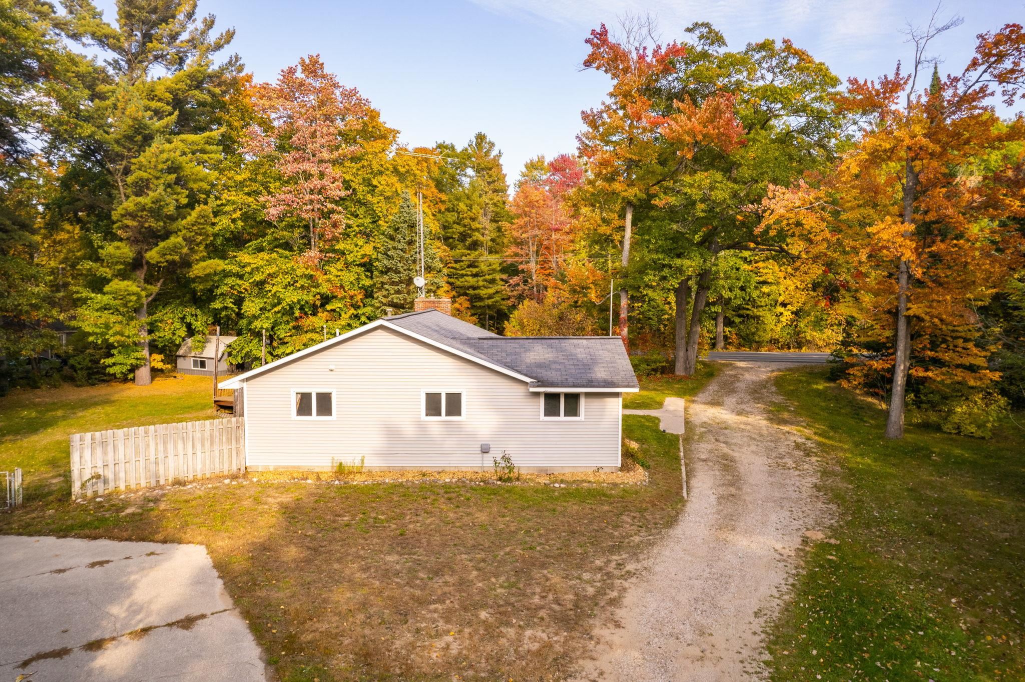 3008 Indian Hill Road Honor, MI 49640 - Photo 42 of 45 1905982-41.JPG