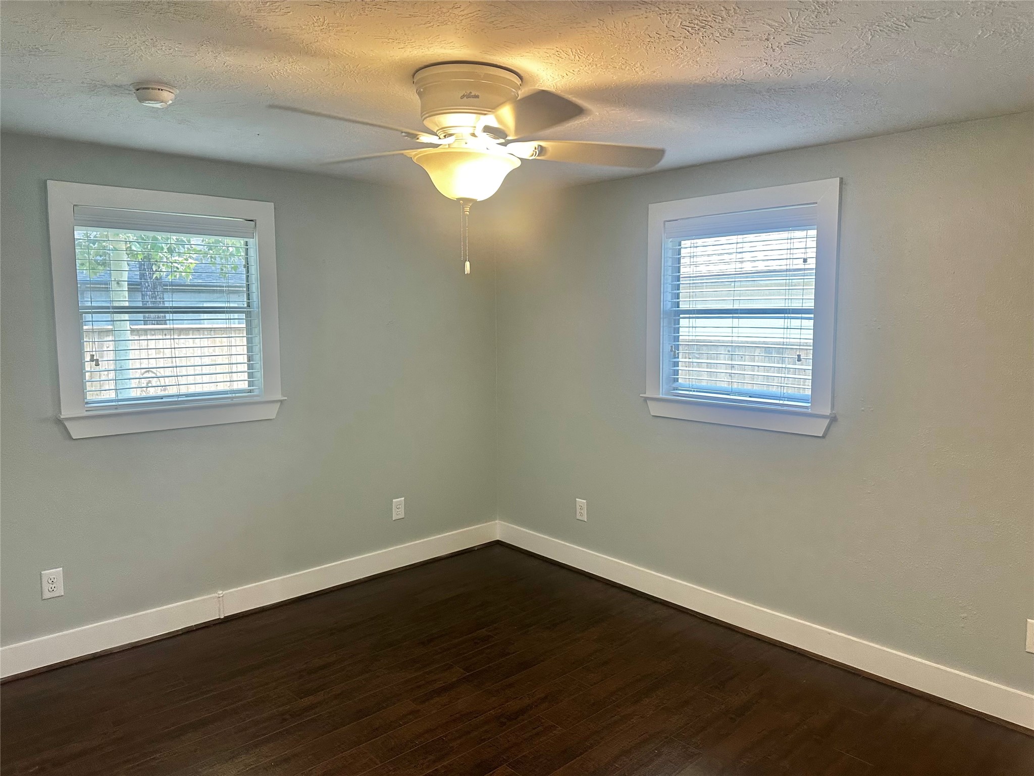 202 Fannin Street Tomball, TX 77375 - Photo 16 of 24 Primary bedroom