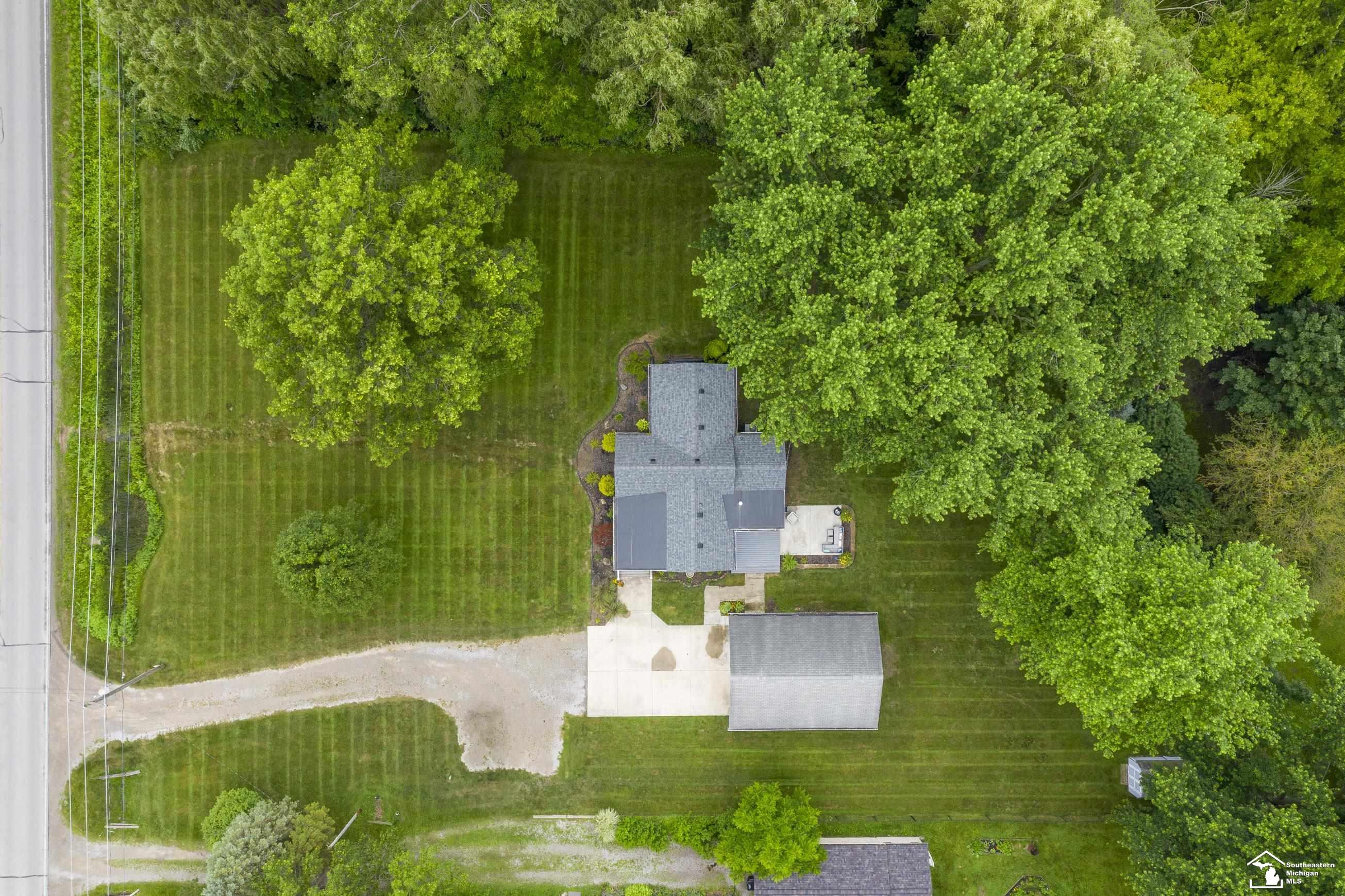 7768 Summerfield Road Lambertville, MI 48144 - Photo 11 of 33