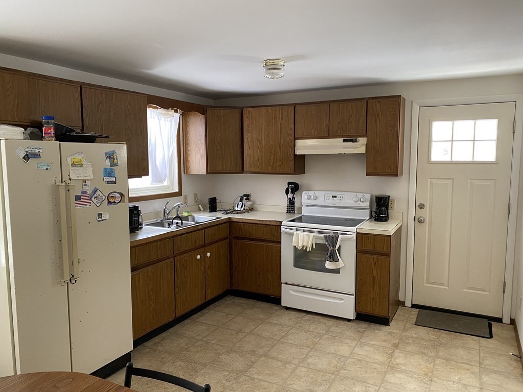 487 Montague Road Shutesbury, MA 01072 - Photo 3 of 26 Gallery Image 3