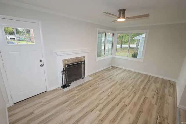 $189,900 | 2410 East 3rd Street, Mishawaka, IN 46544