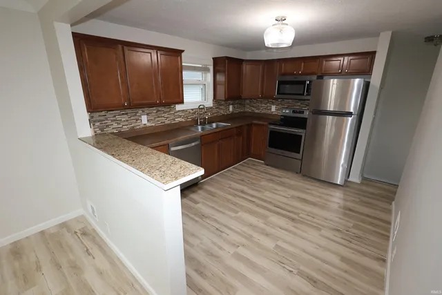 $189,900 | 2410 East 3rd Street, Mishawaka, IN 46544