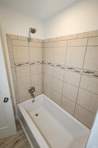 $189,900 | 2410 East 3rd Street, Mishawaka, IN 46544