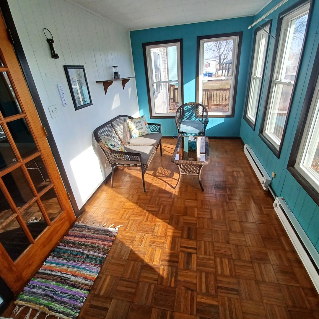 701 East 9th Street Kewanee, IL 61443 - Photo 12 of 56 a living room with furniture and a window