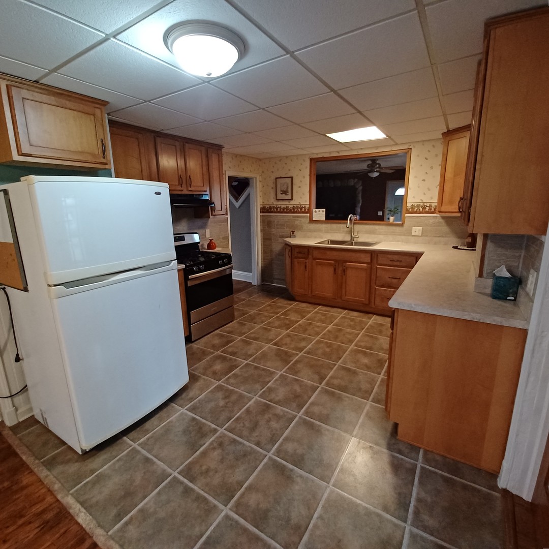 701 East 9th Street Kewanee, IL 61443 - Photo 15 of 56