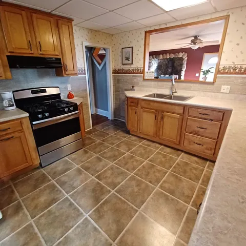 $129,000 | 701 East 9th Street, Kewanee, IL 61443