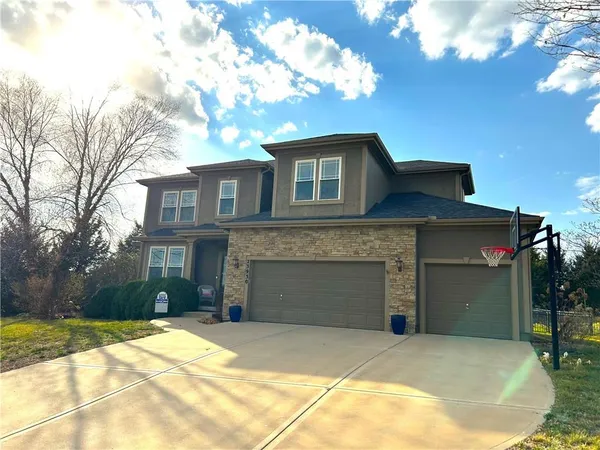 $595,000 | 23930 West 124th Court, Olathe, KS 66061