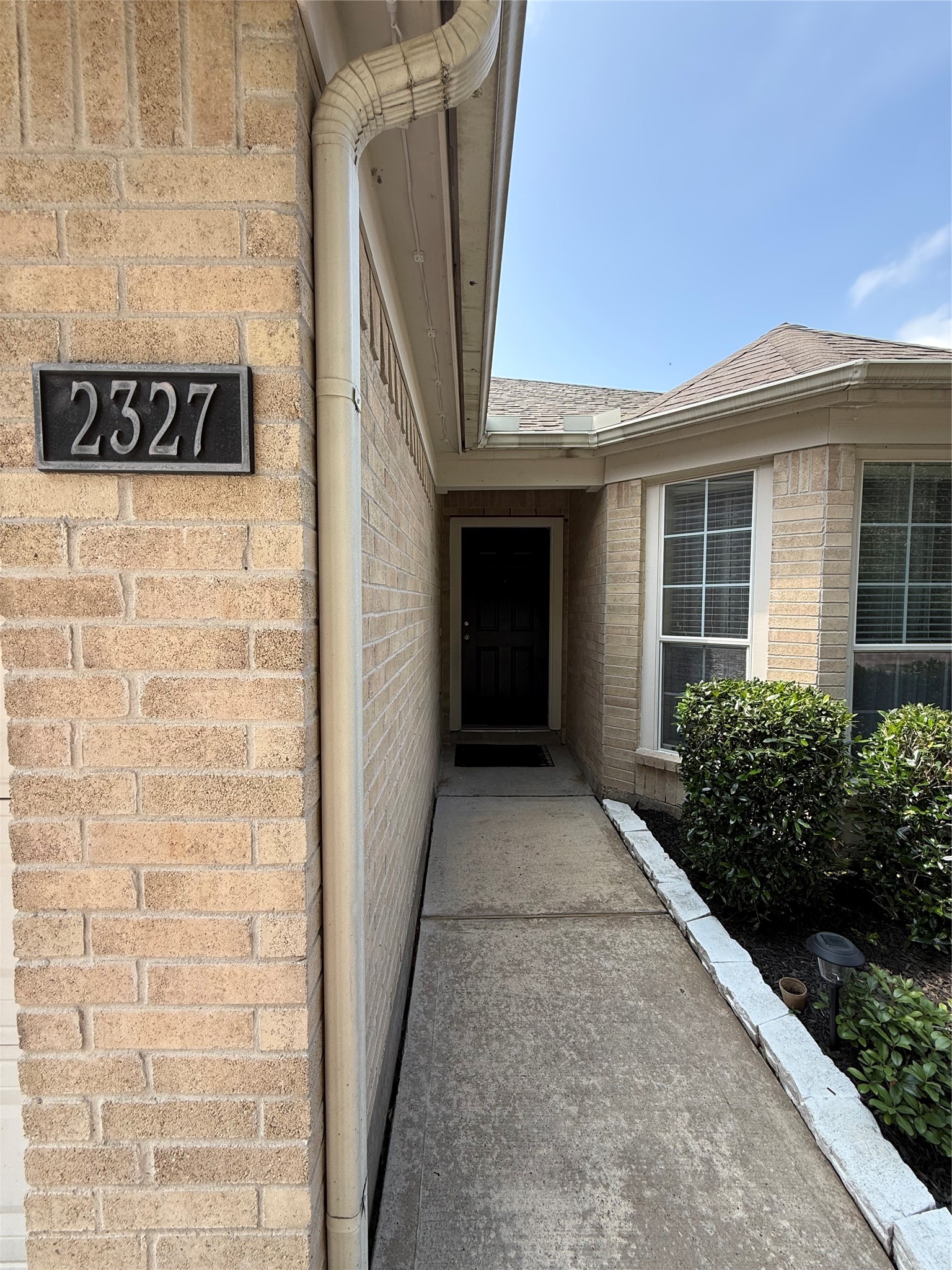 2327 Kylie Court Spring, TX 77386 - Photo 2 of 15 a view of a house with a street