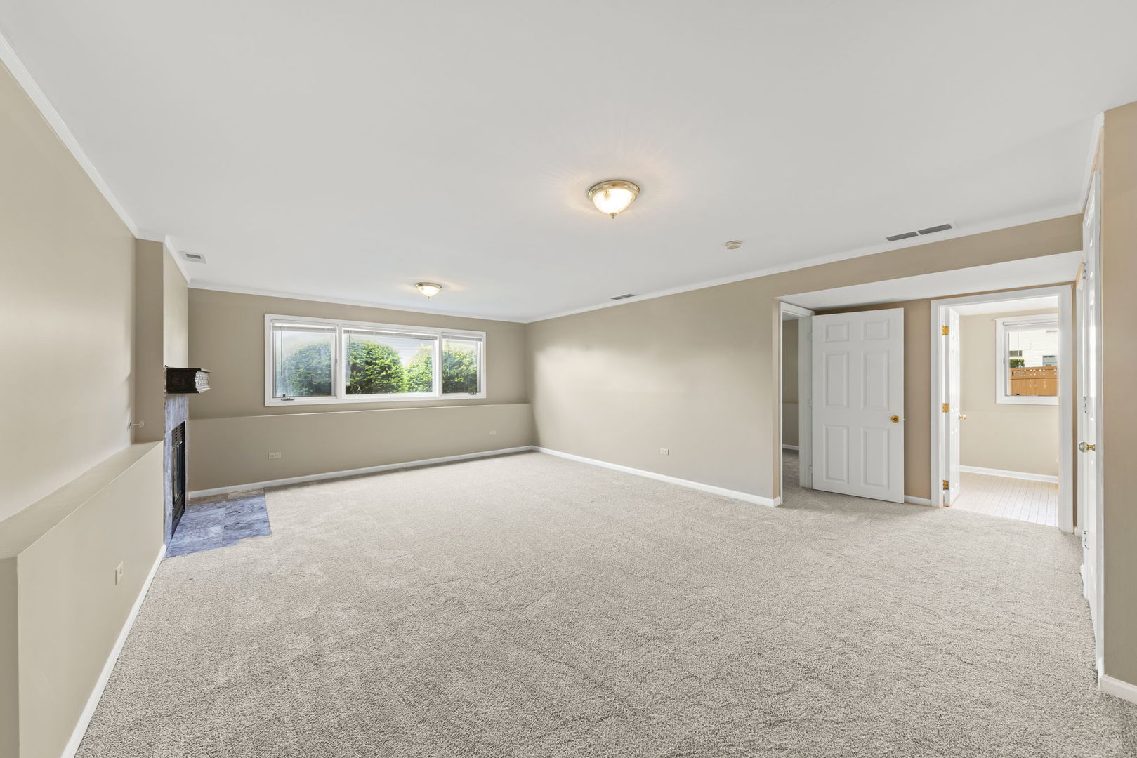 1925 William Drive Crest Hill, IL 60403 - Photo 18 of 32 a view of an empty room with a window