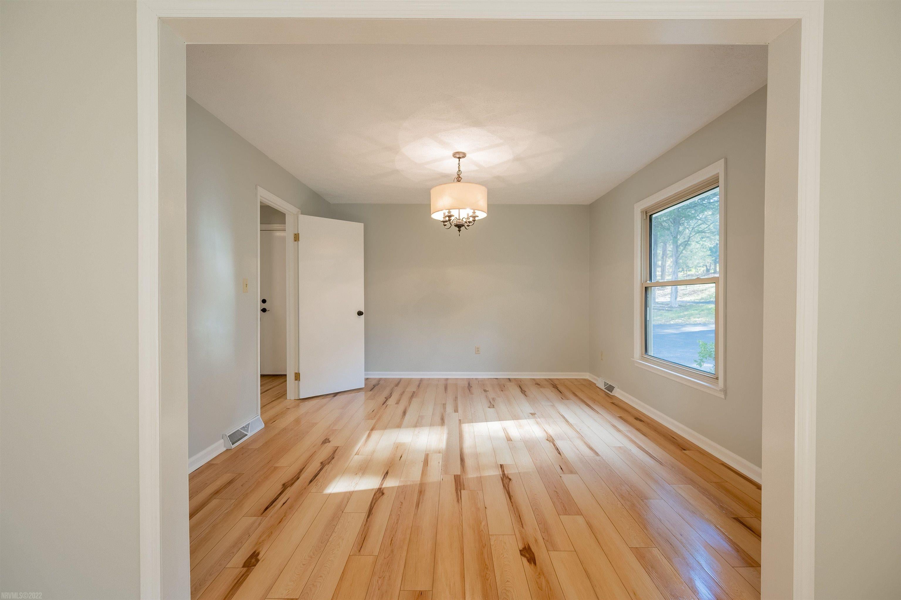 7319 Riverbluff Road Radford, VA 24141 - Photo 42 of 53 Gallery Image 42