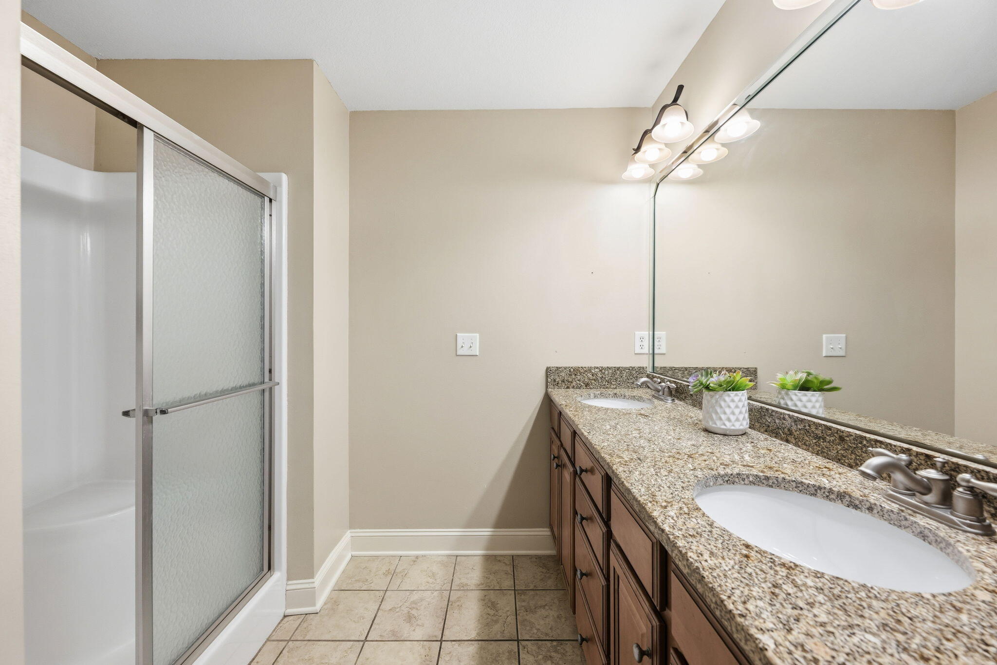 5388 Mandarin Circle Hixson, TN 37343 - Photo 28 of 44 18-web-or-mls-DSC_1703