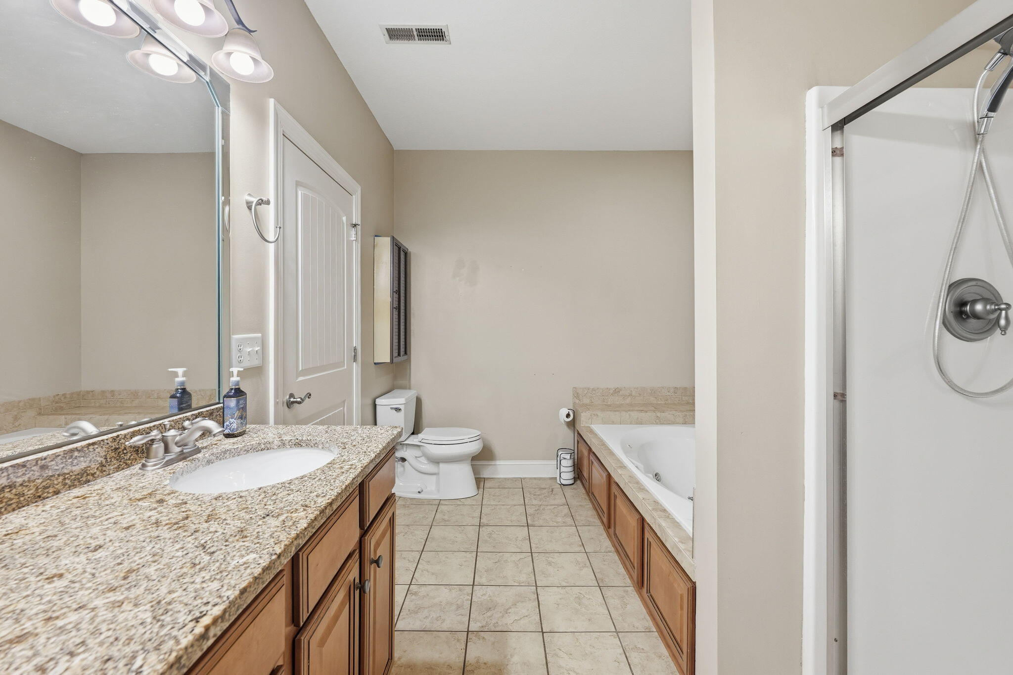 5388 Mandarin Circle Hixson, TN 37343 - Photo 29 of 44 19-web-or-mls-DSC_1706