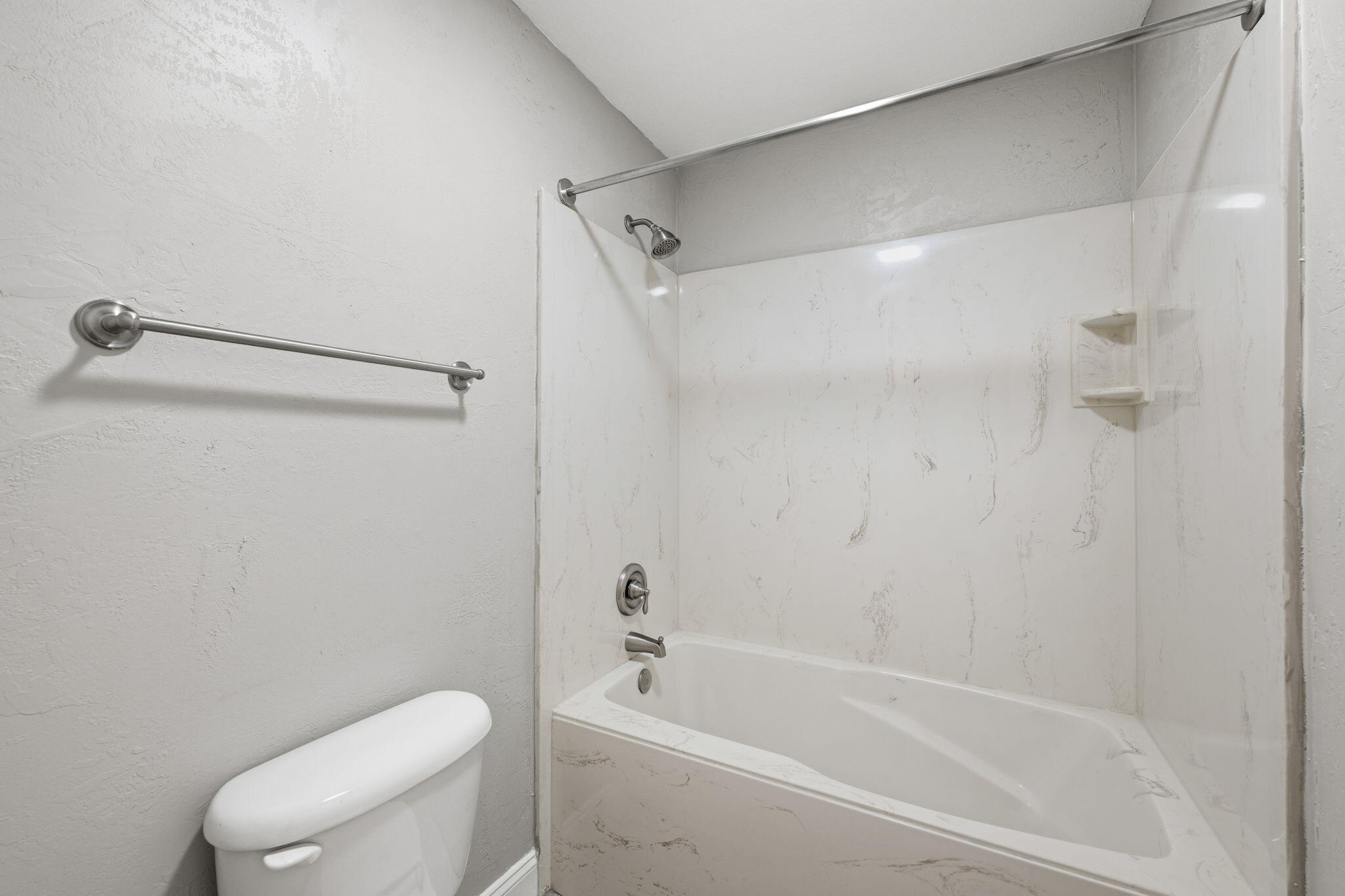 5388 Mandarin Circle Hixson, TN 37343 - Photo 35 of 44 25-web-or-mls-DSC_1727